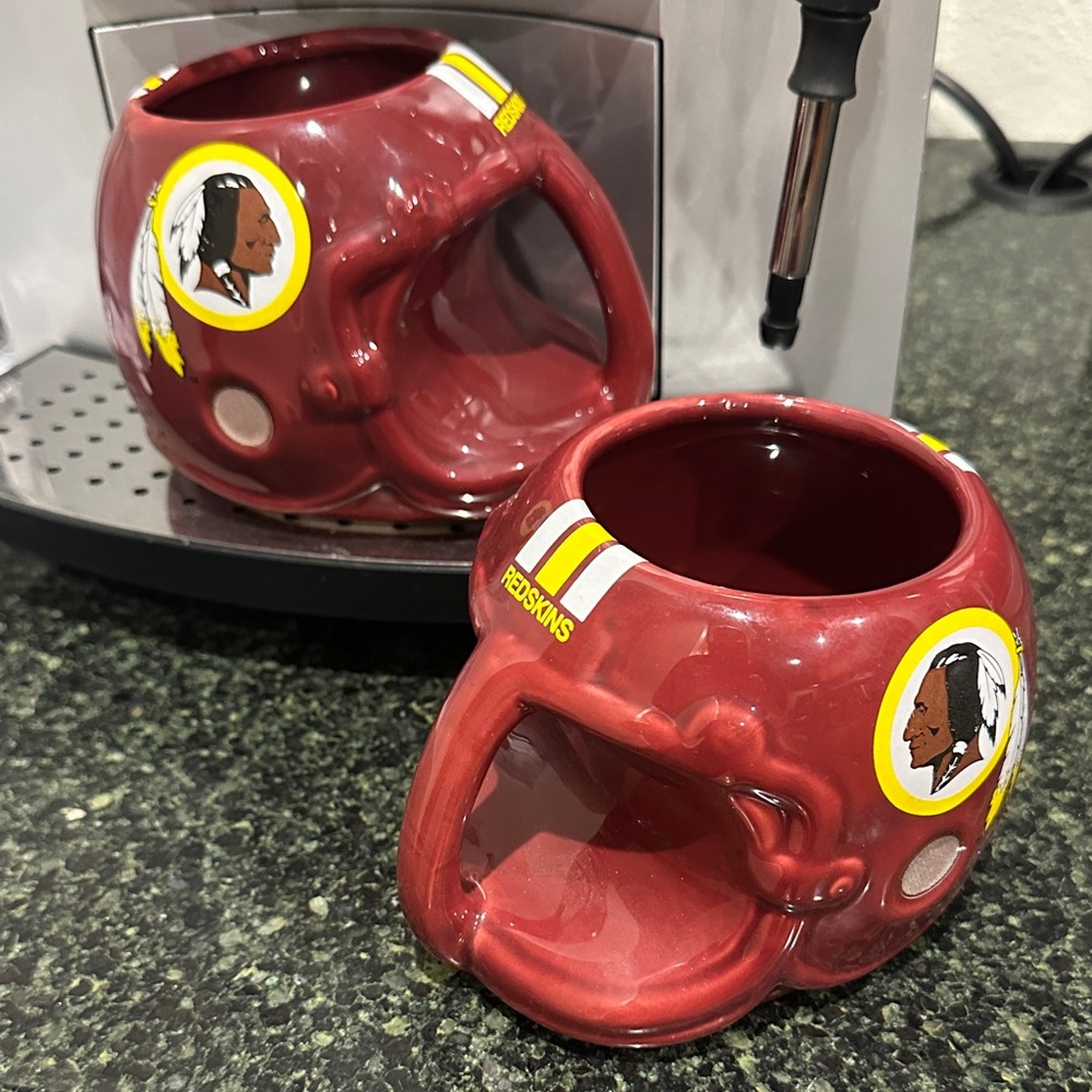 Vintage 1986 Washington Redskins Football Helmet Mugs From Sports Concepts SET